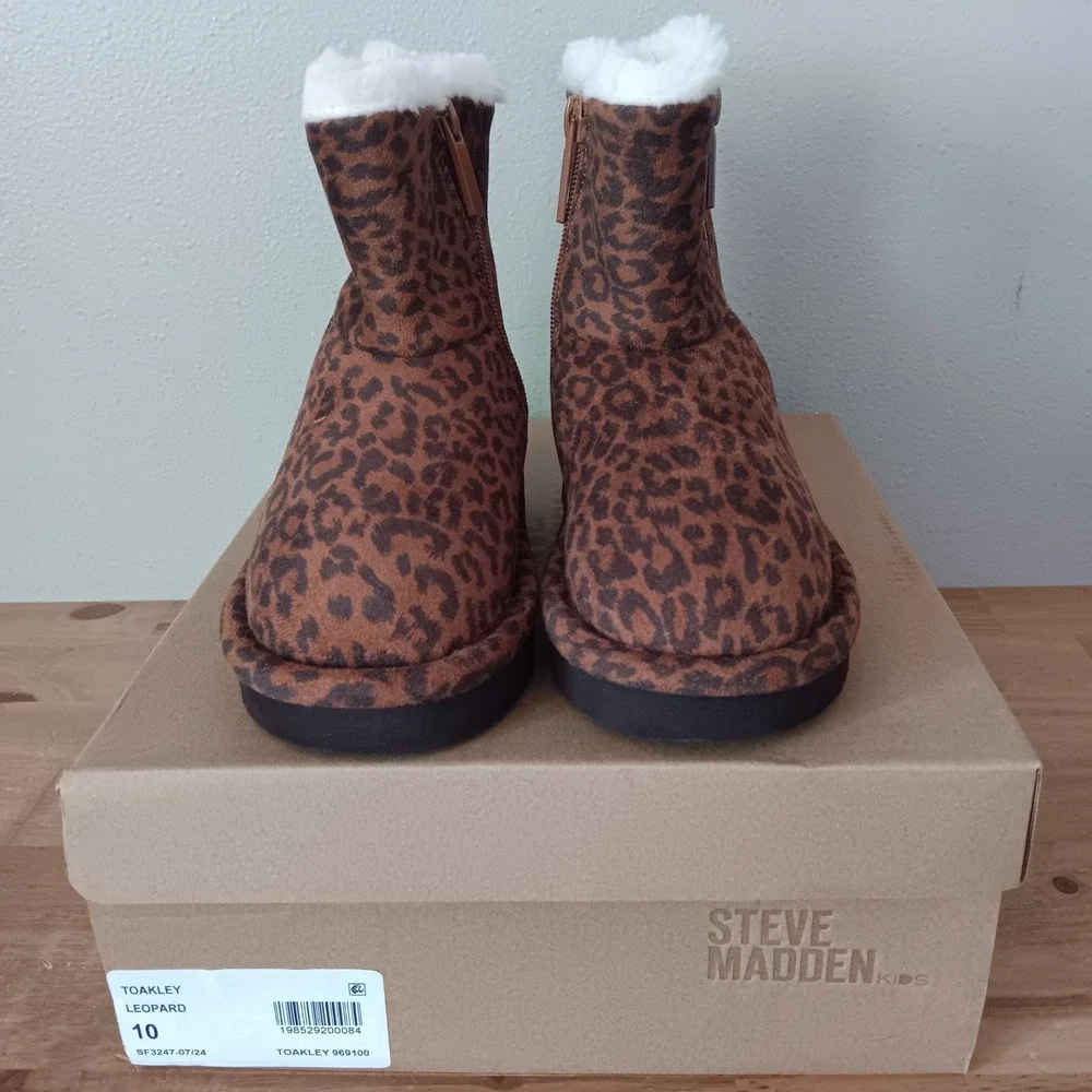 Steve Madden Oakley Boots Kids Size 10 Leopard Faux Fur Zip Ankle Boot NWB